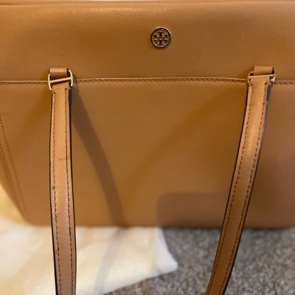 Tory Burch Parker Tote in Cardamom - Picture 5 of 12